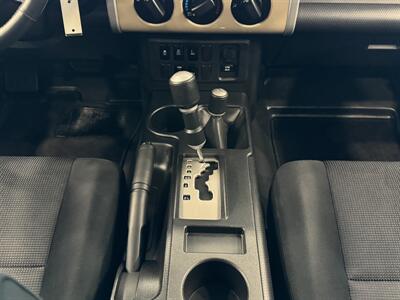 2012 Toyota FJ Cruiser 4X4   - Photo 34 - Gladstone, OR 97027
