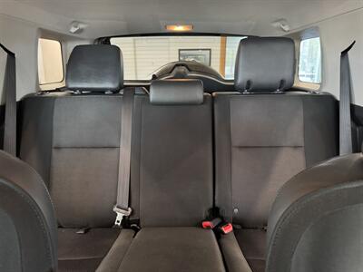 2012 Toyota FJ Cruiser 4X4   - Photo 11 - Gladstone, OR 97027