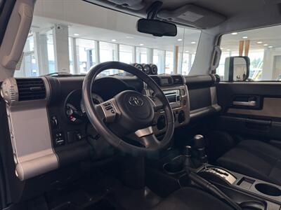2012 Toyota FJ Cruiser 4X4   - Photo 21 - Gladstone, OR 97027