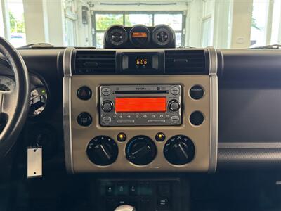 2012 Toyota FJ Cruiser 4X4   - Photo 32 - Gladstone, OR 97027