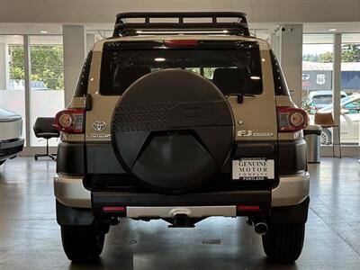 2012 Toyota FJ Cruiser 4X4   - Photo 5 - Gladstone, OR 97027