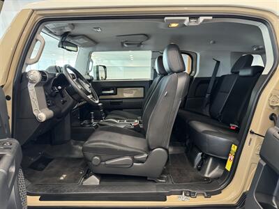 2012 Toyota FJ Cruiser 4X4   - Photo 10 - Gladstone, OR 97027