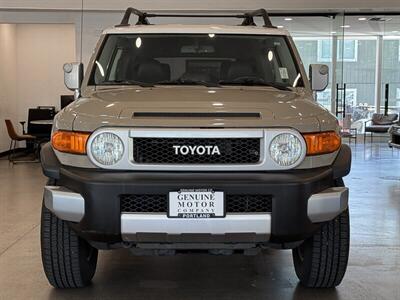 2012 Toyota FJ Cruiser 4X4   - Photo 2 - Gladstone, OR 97027