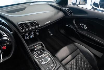2022 Audi R8 V10 Performance Spyder RWD Premium Package Diamond   - Photo 10 - Gladstone, OR 97027