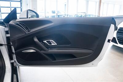 2022 Audi R8 V10 Performance Spyder RWD Premium Package Diamond - Photo 21 - Gladstone, OR 97027
