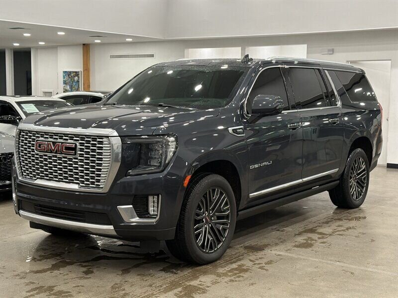 2022 GMC Yukon XL Denali's photo