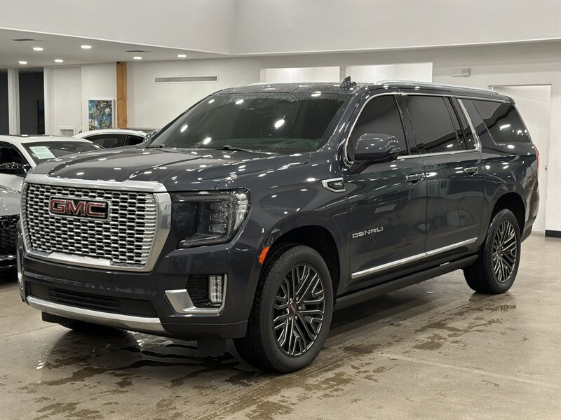 2022 GMC Yukon Denali   - Photo 1 - Gladstone, OR 97027