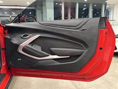 2017 Chevrolet Camaro SS 2SS   - Photo 11 - Gladstone, OR 97027