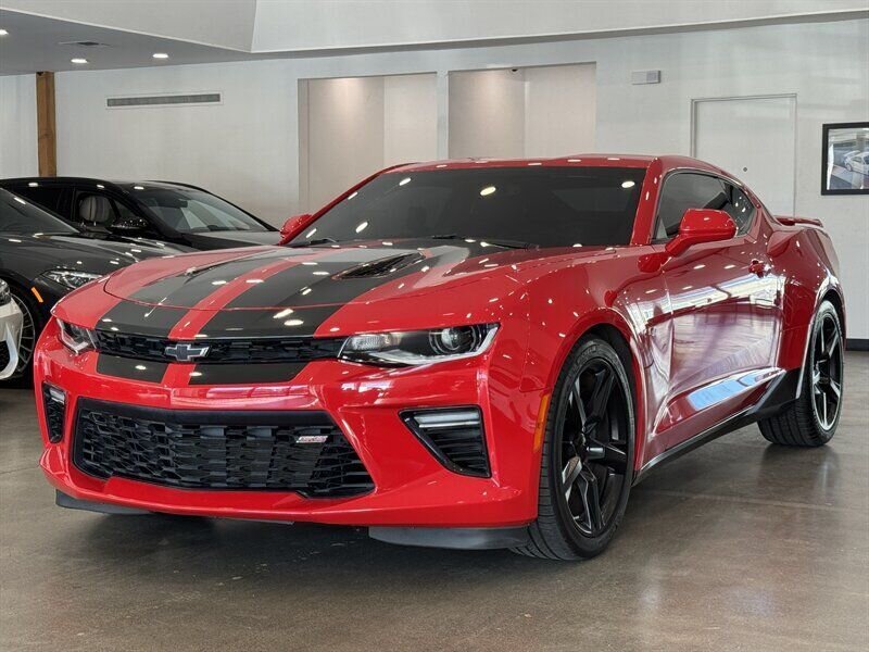 2017 Chevrolet Camaro SS 2SS - Photo 1 - Gladstone, OR 97027