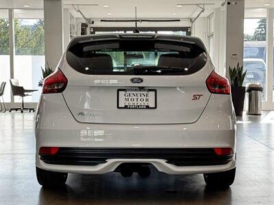 2017 Ford Focus ST   - Photo 5 - Gladstone, OR 97027