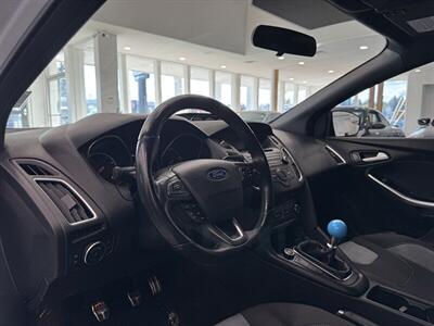 2017 Ford Focus ST   - Photo 21 - Gladstone, OR 97027