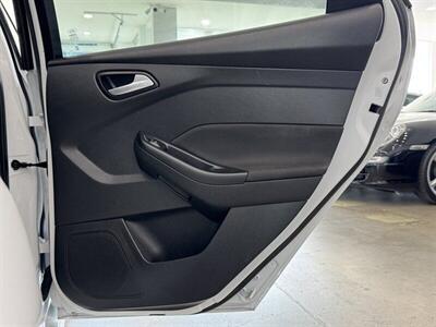 2017 Ford Focus ST   - Photo 16 - Gladstone, OR 97027