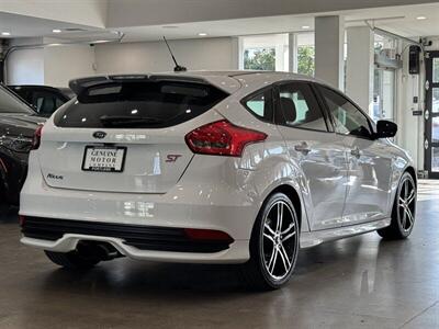 2017 Ford Focus ST   - Photo 6 - Gladstone, OR 97027