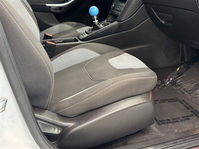 2017 Ford Focus ST   - Photo 18 - Gladstone, OR 97027