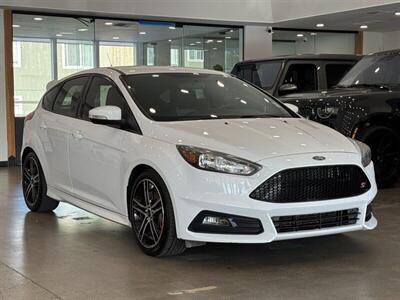 2017 Ford Focus ST   - Photo 3 - Gladstone, OR 97027