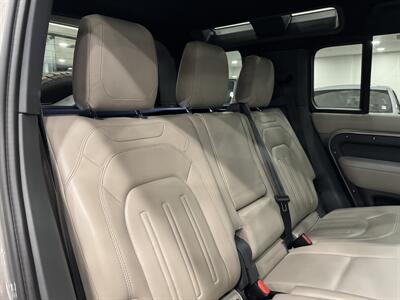 2022 Land Rover Defender 110 XS Edition   - Photo 18 - Gladstone, OR 97027
