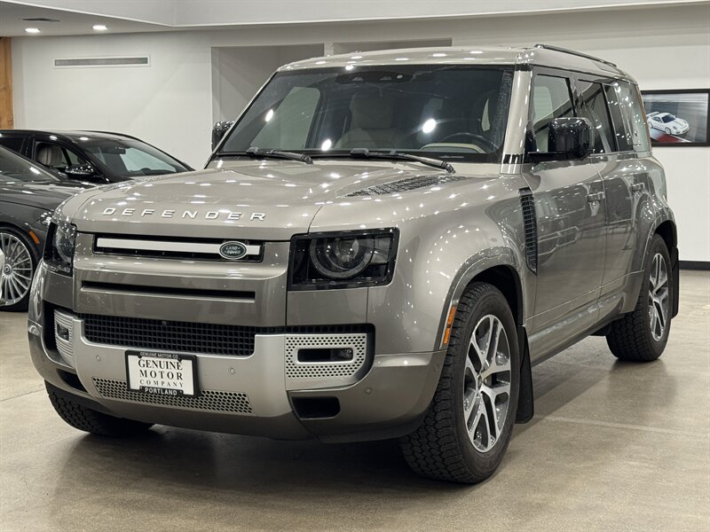 2022 Land Rover Defender 110 XS Edition - Photo 1 - Gladstone, OR 97027