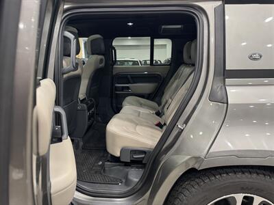 2022 Land Rover Defender 110 XS Edition   - Photo 12 - Gladstone, OR 97027