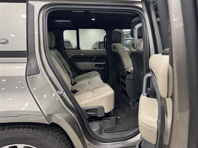 2022 Land Rover Defender 110 XS Edition   - Photo 10 - Gladstone, OR 97027