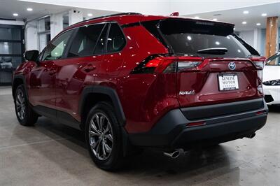 2023 Toyota RAV4 Hybrid XLE Premium 1 Owner   - Photo 6 - Gladstone, OR 97027