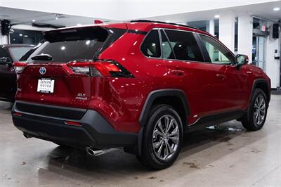 2023 Toyota RAV4 Hybrid XLE Premium 1 Owner   - Photo 4 - Gladstone, OR 97027