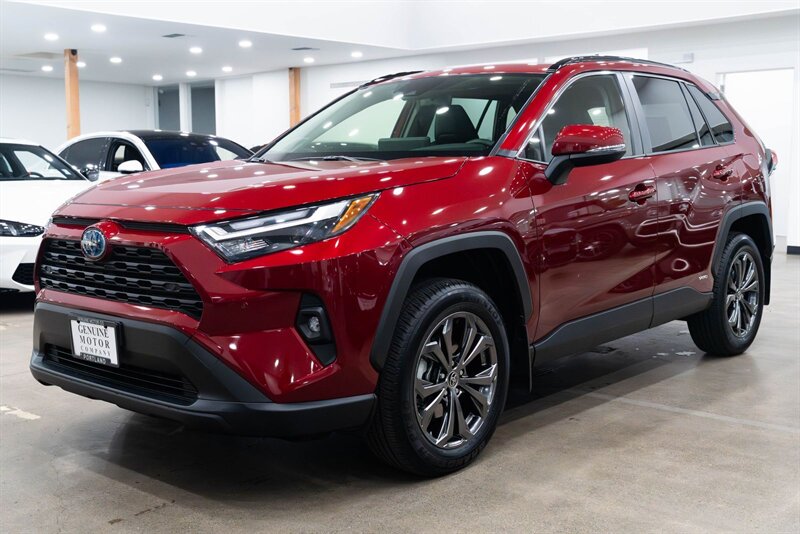 2023 Toyota RAV4 XLE Premium's photo