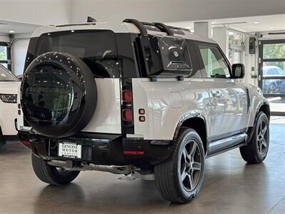 2024 Land Rover Defender 90 P400 X-Dynamic SE  Coupe - Photo 6 - Gladstone, OR 97027