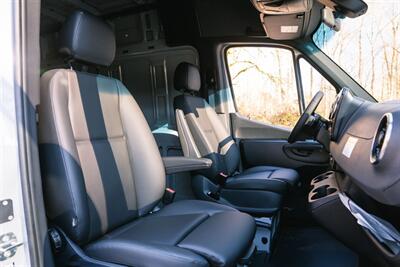 2025 Mercedes-Benz Sprinter Cargo 144 WB 4MATIC®   - Photo 26 - Gladstone, OR 97027