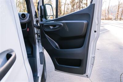 2025 Mercedes-Benz Sprinter Cargo 144 WB 4MATIC®   - Photo 25 - Gladstone, OR 97027