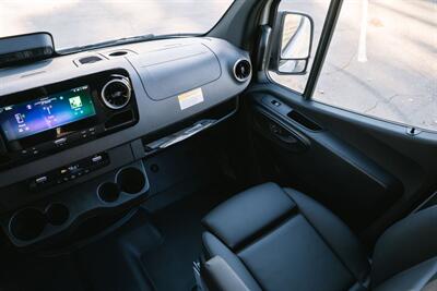 2025 Mercedes-Benz Sprinter Cargo 144 WB 4MATIC®   - Photo 17 - Gladstone, OR 97027