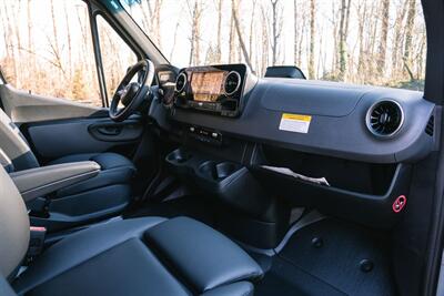 2025 Mercedes-Benz Sprinter Cargo 144 WB 4MATIC®   - Photo 27 - Gladstone, OR 97027