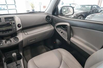 2009 Toyota RAV4 Limited   - Photo 31 - Gladstone, OR 97027