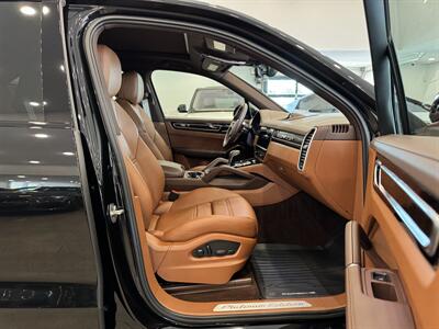 2023 Porsche Cayenne S Platinum Edition   - Photo 9 - Gladstone, OR 97027