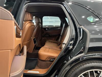 2023 Porsche Cayenne S Platinum Edition   - Photo 12 - Gladstone, OR 97027