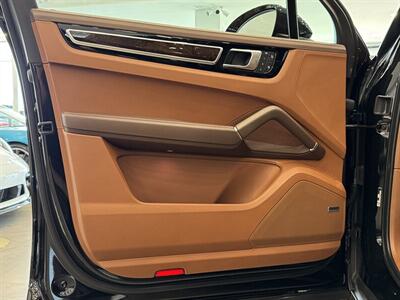 2023 Porsche Cayenne S Platinum Edition   - Photo 13 - Gladstone, OR 97027