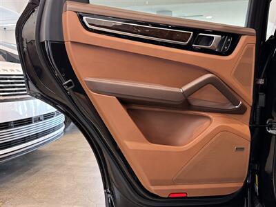 2023 Porsche Cayenne S Platinum Edition   - Photo 15 - Gladstone, OR 97027