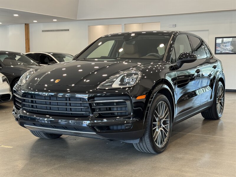 2023 Porsche Cayenne S Platinum Edition  