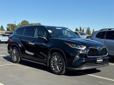 2021 Toyota Highlander Hybrid Platinum   - Photo 2 - Gladstone, OR 97027