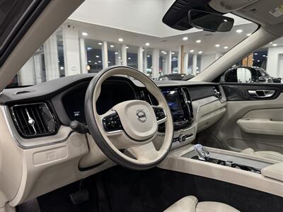 2023 Volvo XC60 B6 Ultimate Dark Theme   - Photo 13 - Gladstone, OR 97027
