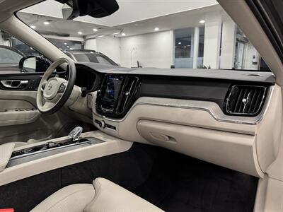 2023 Volvo XC60 B6 Ultimate Dark Theme   - Photo 16 - Gladstone, OR 97027