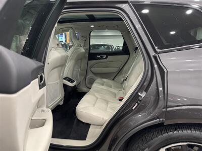 2023 Volvo XC60 B6 Ultimate Dark Theme   - Photo 12 - Gladstone, OR 97027