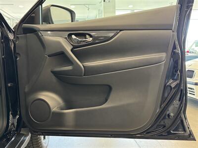 2019 Nissan Rogue SL   - Photo 14 - Gladstone, OR 97027