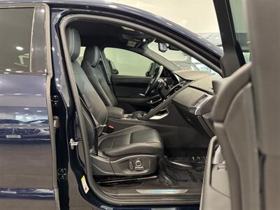 2021 Jaguar E-PACE 300 Sport   - Photo 9 - Gladstone, OR 97027