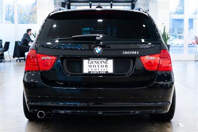 2009 BMW 328i xDrive Wagon  Wagon - Photo 5 - Gladstone, OR 97027