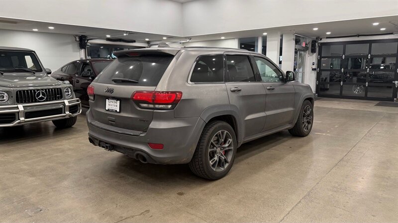 2014 Jeep Grand Cherokee SRT8 photo 2