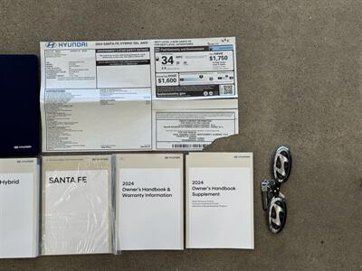 2024 Hyundai SANTA FE Hybrid SEL   - Photo 43 - Gladstone, OR 97027