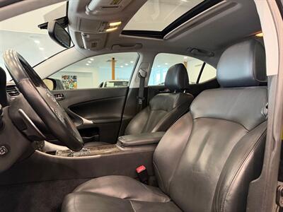 2011 Lexus IS 250   - Photo 6 - Gladstone, OR 97027