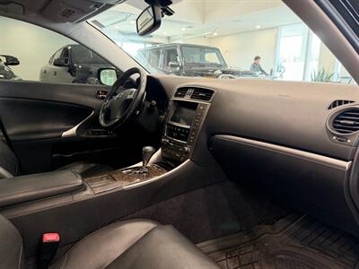 2011 Lexus IS 250   - Photo 7 - Gladstone, OR 97027