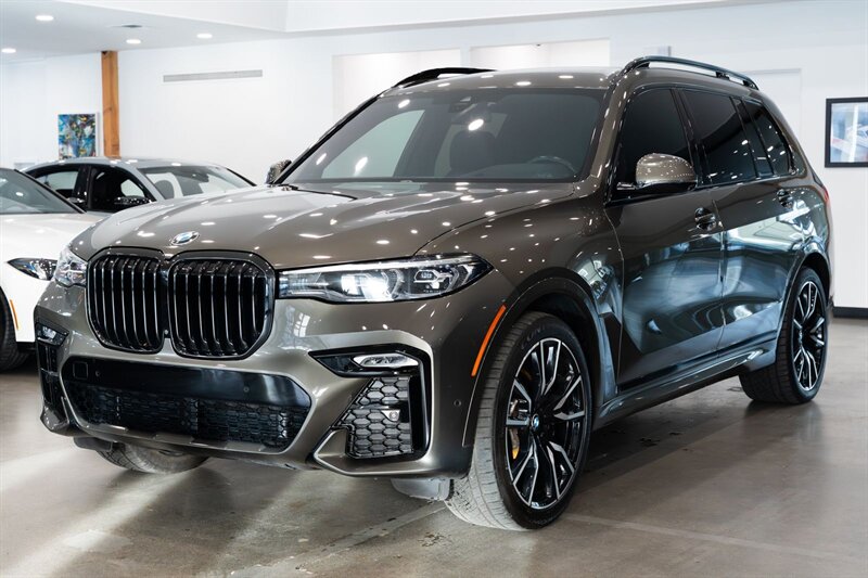 2022 BMW X7 Base's photo