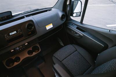 2025 Mercedes-Benz Sprinter Cargo 144 WB 4MATIC®   - Photo 17 - Gladstone, OR 97027